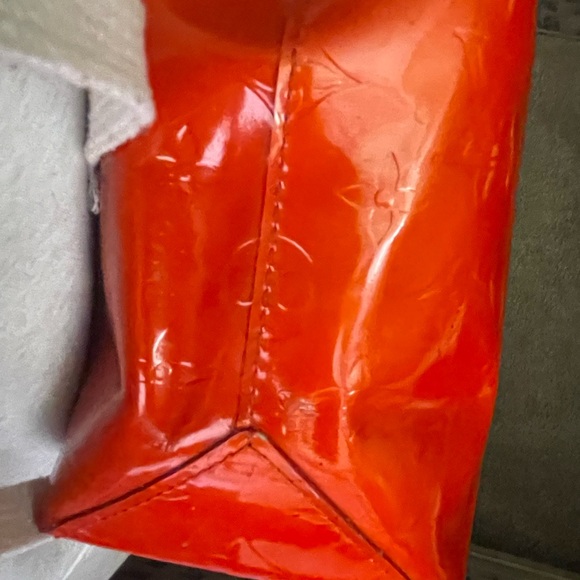 Louis Vuitton Monogram Vernis Reade PM - Picture 14 of 15